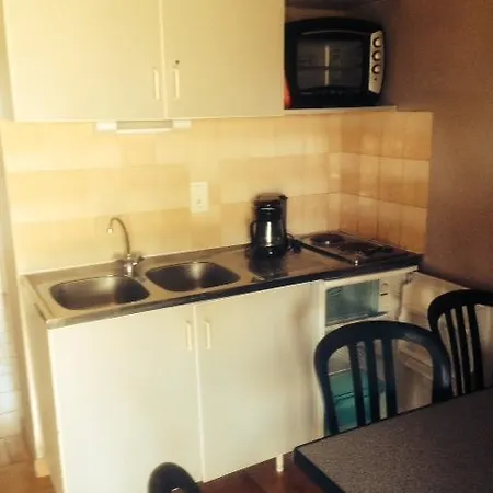 Locative - Roquebrune-sur-argens * La Bouverie